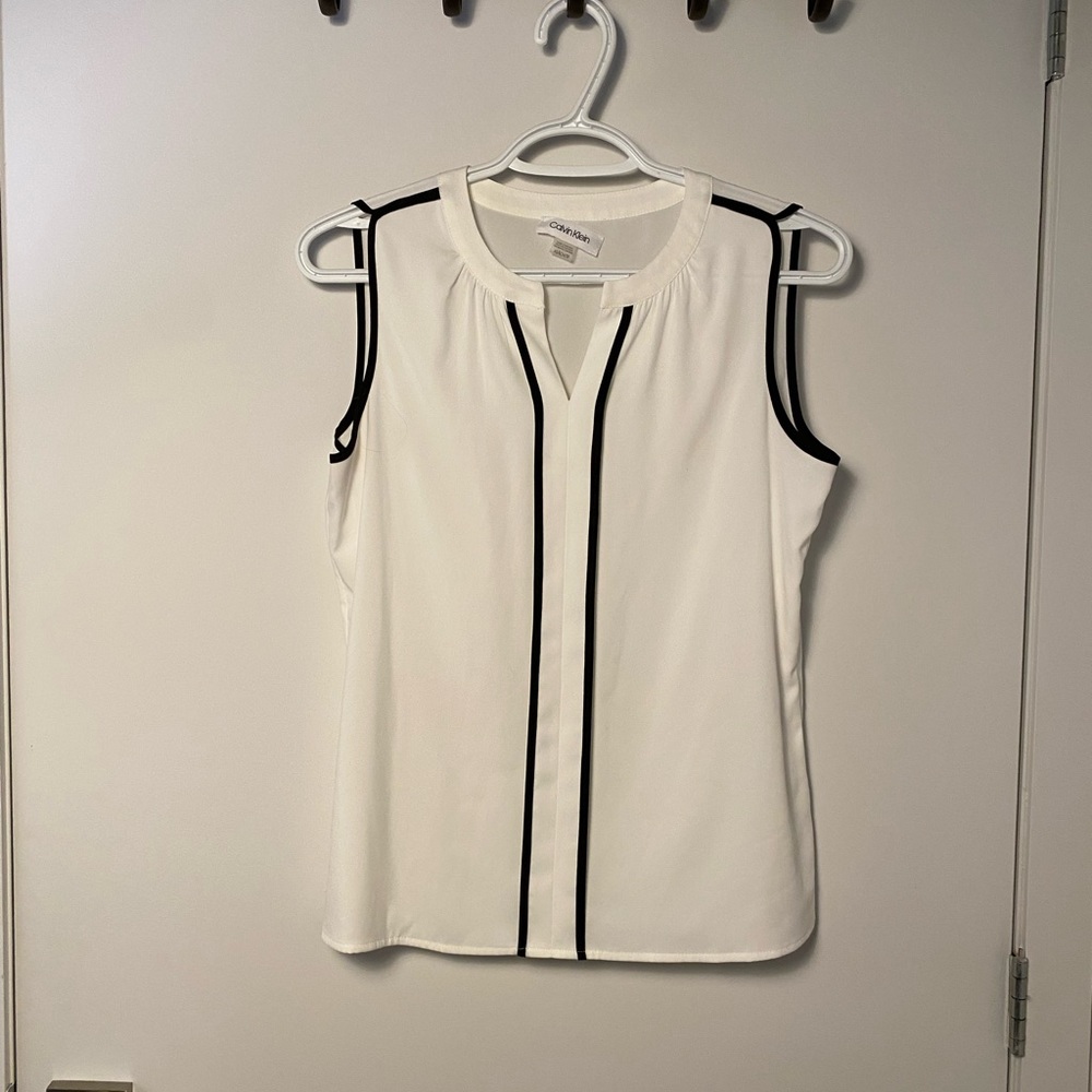 Calvin Klein blouse - Picture 2 of 3
